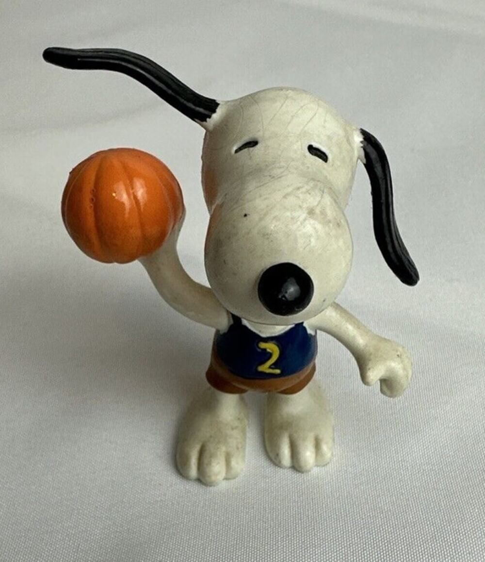 Snoopy action Figure Basketball Snoopy 1958 - 66 United Feature figurine